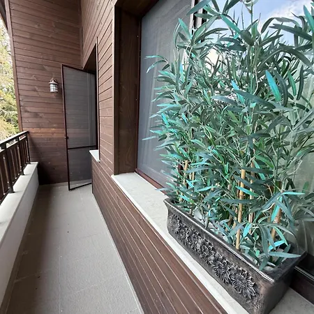 Апартаменты Stylish E61 In Gardens *
