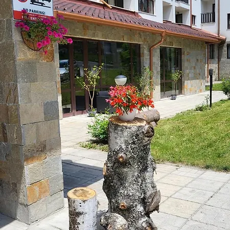 Stylish E61 In Gardens * Боровец