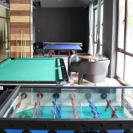 Stylish E61 In Gardens