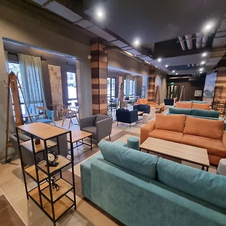 Stylish E61 In Gardens * Boroveț