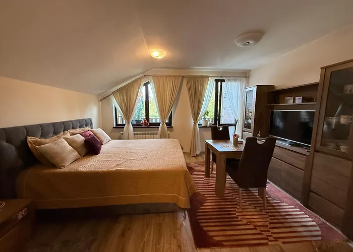 Stylish E61 In Gardens בורובץ