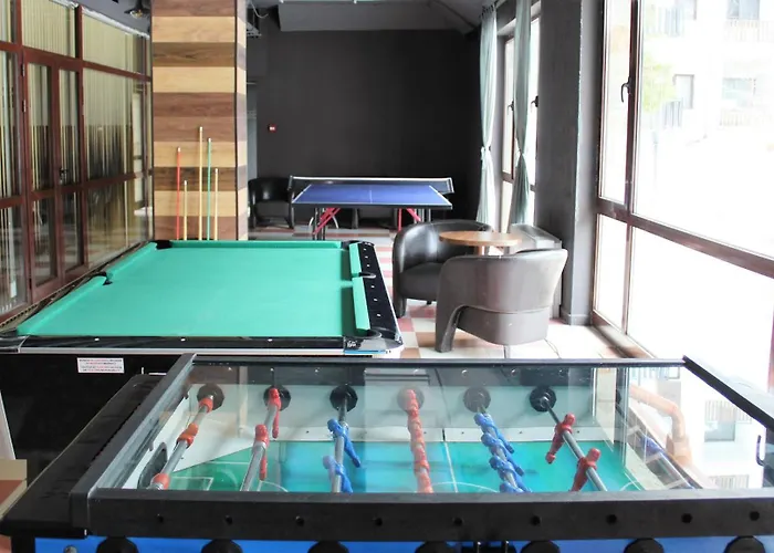 Stylish E61 In Gardens