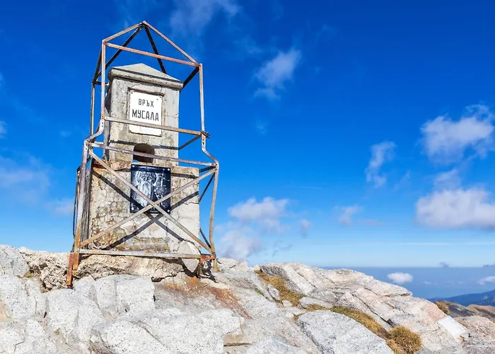 Stylish E61 In Gardens דירה