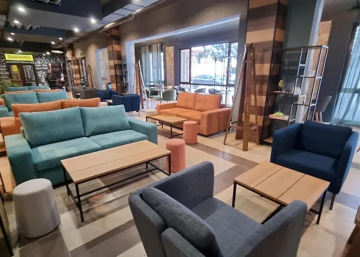 Stylish E61 In Gardens דירה